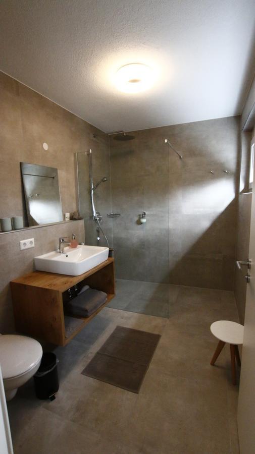 Gaestezimmer Kamino Häusern Exterior foto